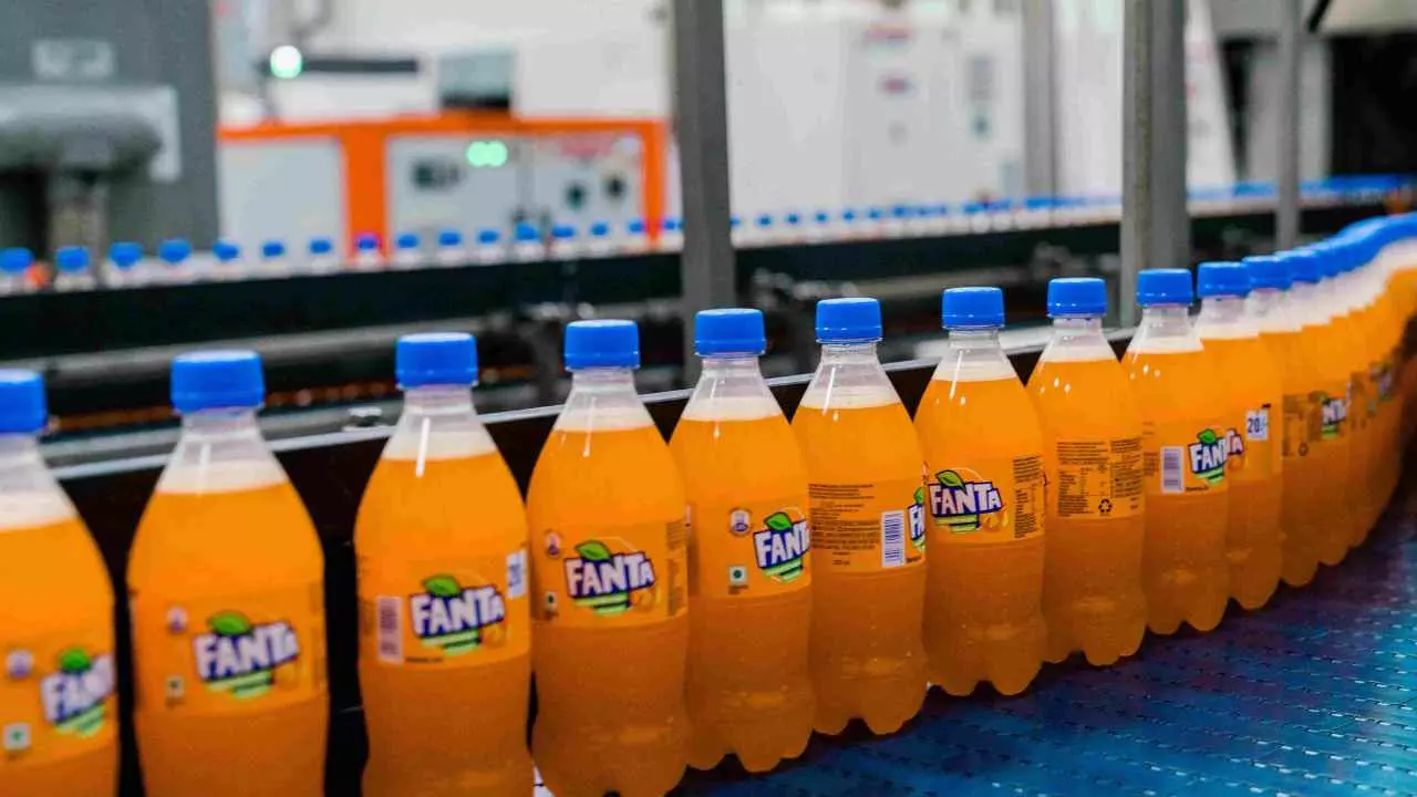 लंदन वाली Fanta से भारत में 3 गुना ज्यादा चीनी! Maggi-KitKat तक पर क्यों मचा बवाल?