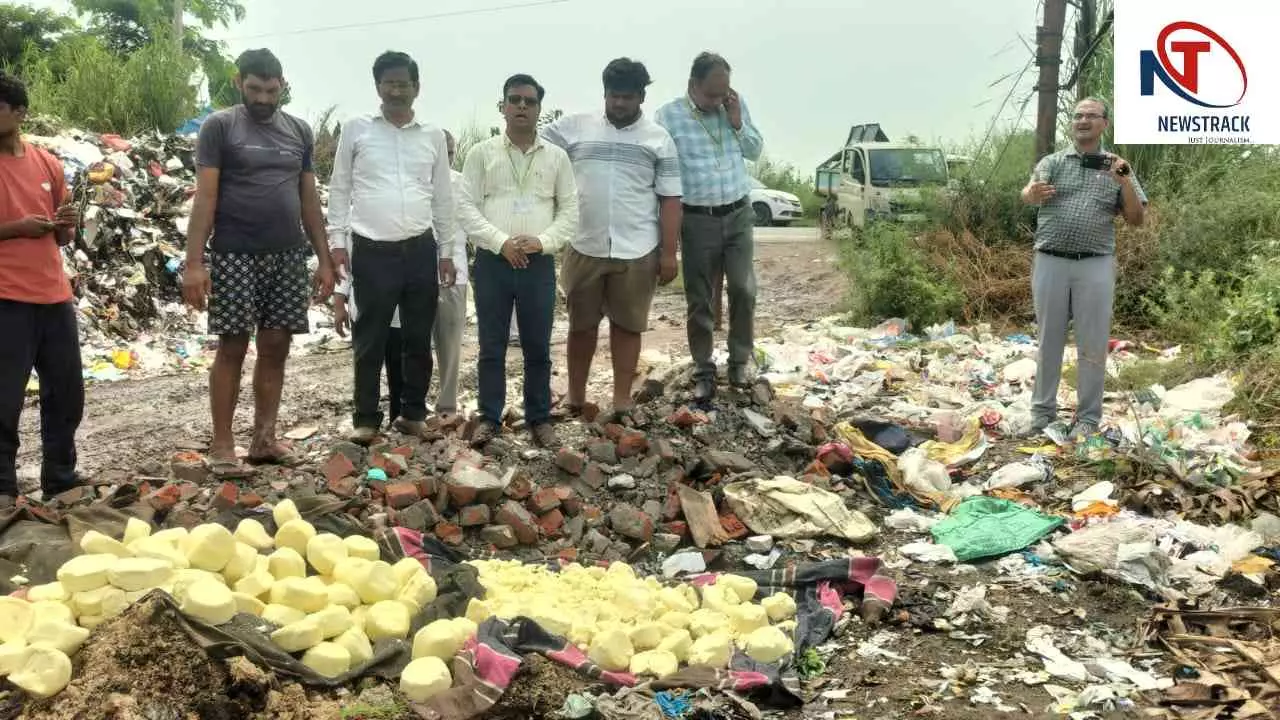 Baghpat News: रक्षाबंधन से पहले बागपत में बड़ा एक्शन, दिल्ली जा रही 210 किलो मावे की खेप पकड़ी