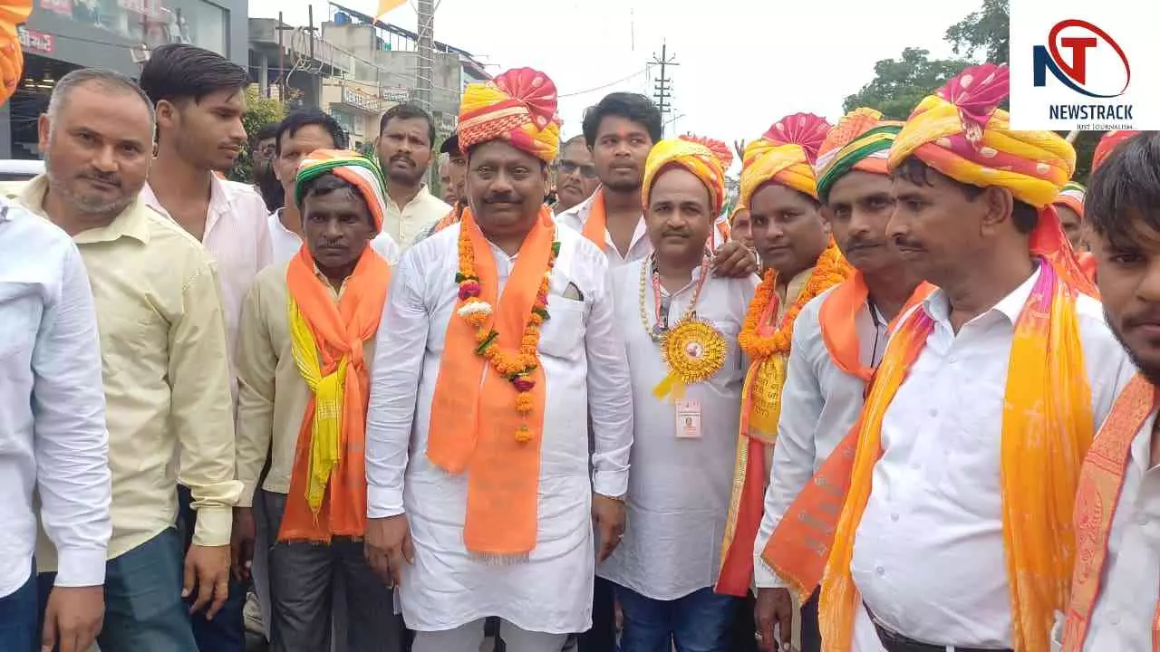 Etah: रानी अवंतीबाई लोधी जयंती पर भव्य शोभायात्रा, बीएल वर्मा ने 2027 में भाजपा जीत का किया दावा
