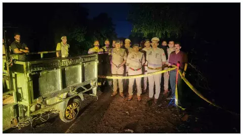 Firozabad News: पुलिस मुठभेड़, युवक की हत्या का नामजद आरोपी आकाश गिरफ्तार Firozabad News: पुलिस मुठभेड़, युवक की हत्या का नामजद आरोपी आकाश गिरफ्तार
