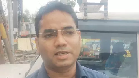 Mathura News: त्योहारों को लेकर खाद्य सुरक्षा विभाग सख्त, मिठाई-नमकीन के लिए गए नमूने