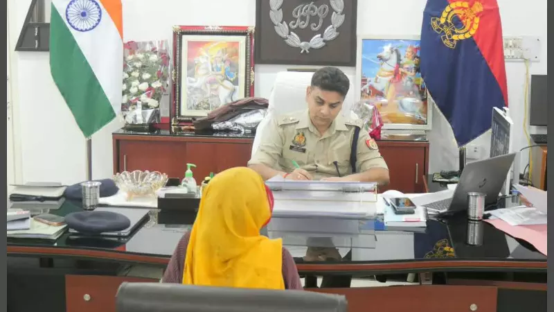 Jhansi News: जनसुनवाई में एसएसपी के कड़े तेवर, लापरवाही पर कार्रवाई होगी