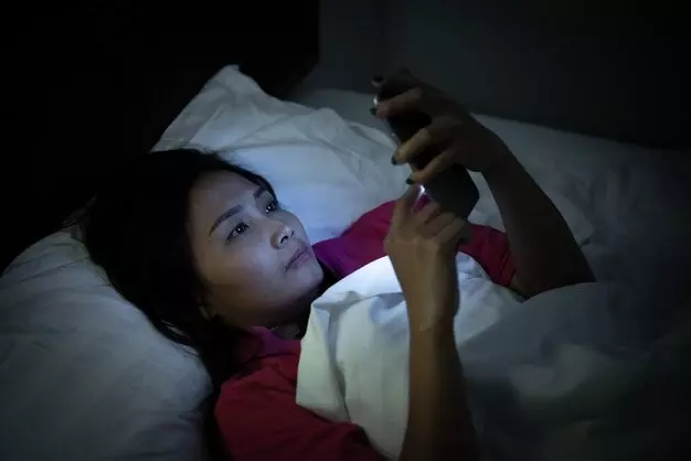 Stop Using Phone 1 Hour Before Bed