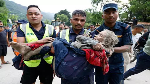 160+ मौतें, सैकड़ों लापता... फिर भी जिंदा बचा विवेक! नेपाल के मजदूर ने सुनाई खौफनाक आपबीती