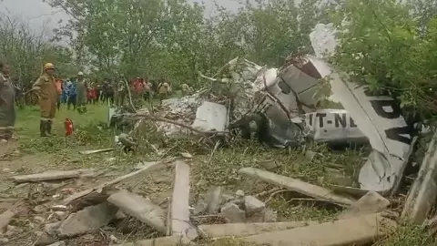 कानपुर में ट्रेनिंग विमान क्रैश से मचा हड़कंप, एक पायलट की मौत; दूसरा गंभीर, खेत में मिला मलबा