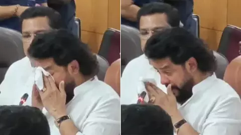 ₹89 करोड़ के घोटाले ने छीनी मंत्री की कुर्सी! बी नागेंद्र ने रोते हुए दिया इस्तीफा, प्रेस कॉन्फ्रेंस में झलका दर्द ₹89 करोड़ के घोटाले ने छीनी मंत्री की कुर्सी! बी नागेंद्र ने रोते हुए दिया इस्तीफा, प्रेस कॉन्फ्रेंस में झलका दर्द