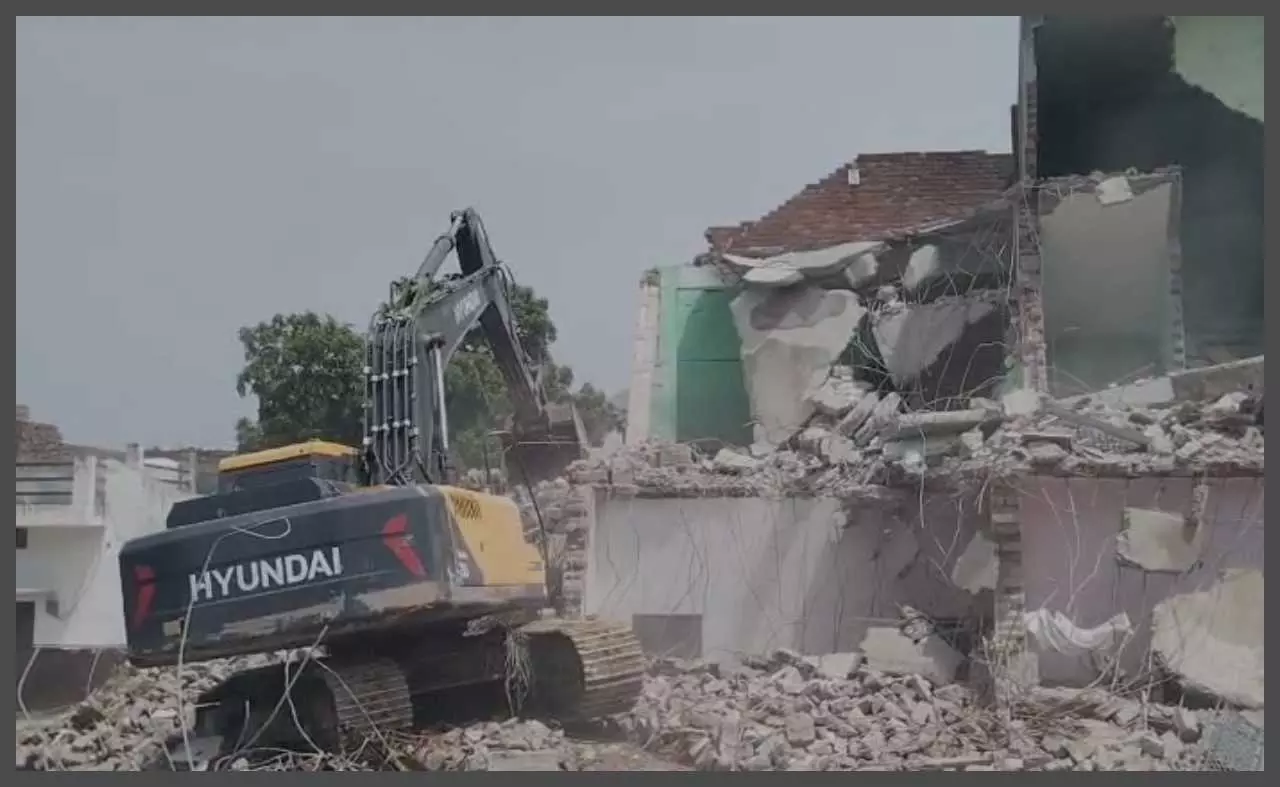 Bulldozer action continues on illegal construction of madrasas, Swami Yashveer Ji Maharaj thanks administration