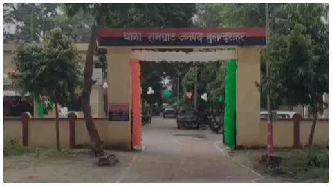 Bulandshahr News: रामघाट में ₹9 हजार के विवाद ने पकड़ा तूल, मारपीट के वीडियो से मचा हड़कंप