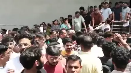 NEET PG 2026: 20 बार क्रैश हुआ सिस्टम, जयपुर में उम्मीदवारों का प्रदर्शन; 2,445 अभ्यर्थियों की दोबारा होगी परीक्षा