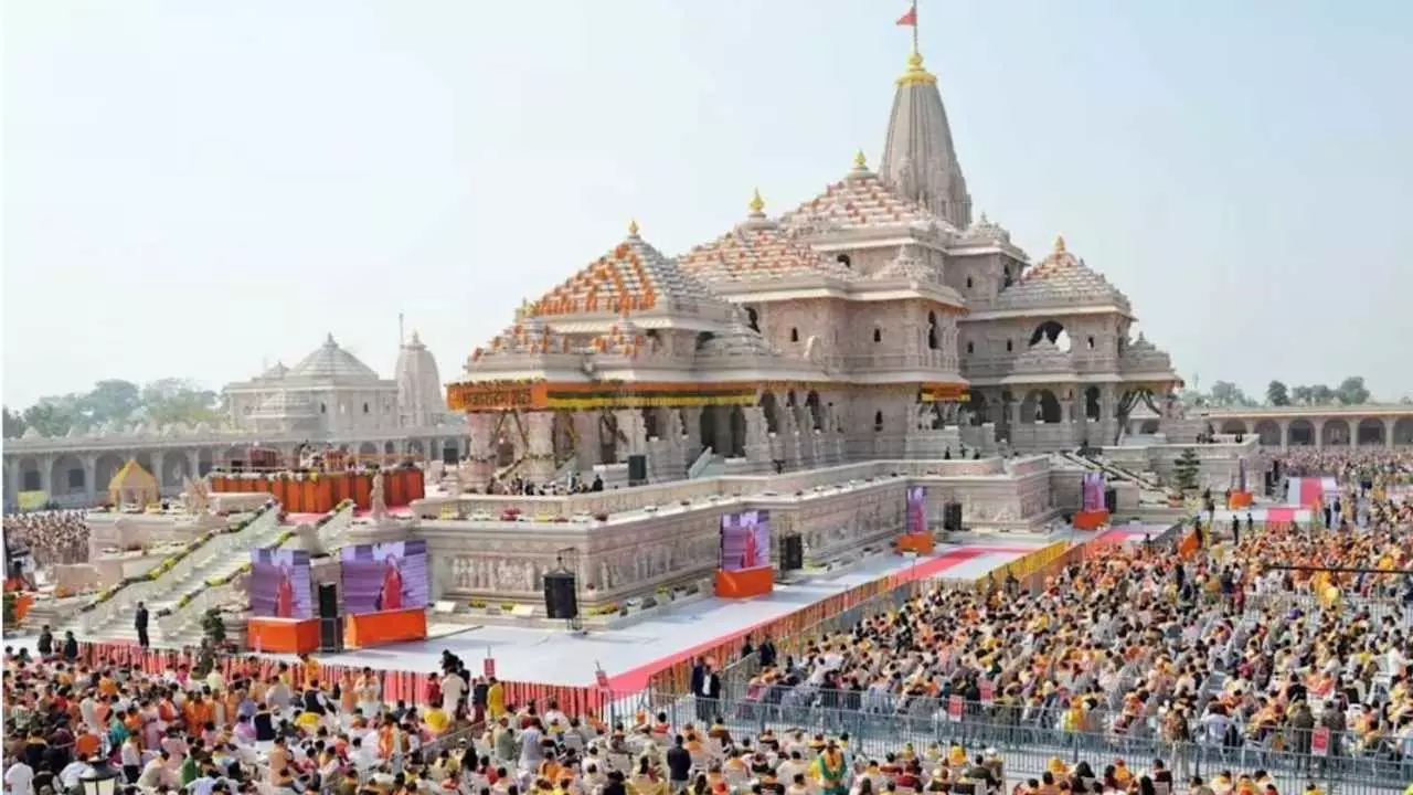 राम मंदिर में करोड़ो का दान बना पहेली! महिला ने दिया 4 करोड़ का चेक लेकिन...ट्रस्ट का चकराया सिर राम मंदिर में करोड़ो का दान बना पहेली! महिला ने दिया 4 करोड़ का चेक लेकिन...ट्रस्ट का चकराया सिर