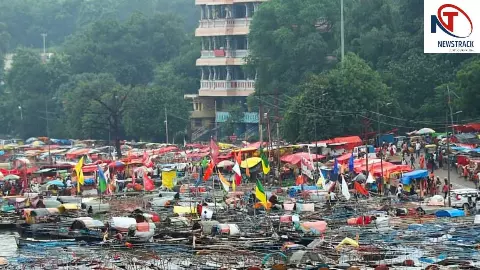 Prayagraj News: गंगा-यमुना का जलस्तर बढ़ा, दशाश्वमेध घाट जलमग्न; सड़कों पर होने लगा अंतिम संस्कार Prayagraj News: गंगा-यमुना का जलस्तर बढ़ा, दशाश्वमेध घाट जलमग्न; सड़कों पर होने लगा अंतिम संस्कार