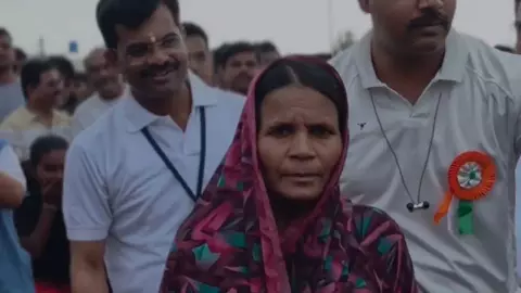 Marathon Winner Ramabai: Barefoot Mother Runs to Win for Her Daughters