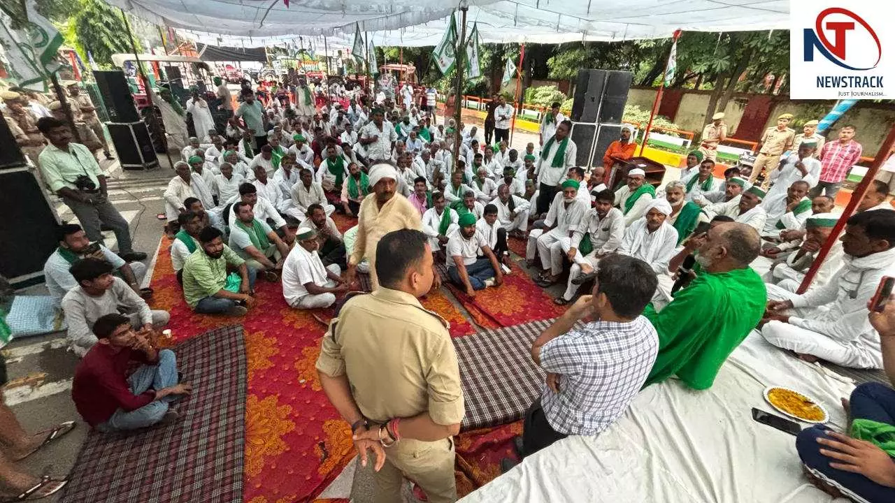 Meerut News: मेरठ में भाकियू का कमिश्नरी घेराव आश्वासन के बाद स्थगित, छह घंटे चली वार्ता