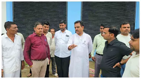 Kannauj News: कन्नौज में भारी बारिश से जलभराव, मंत्री असीम अरुण ने लिया जायजा; दिए निर्देश
