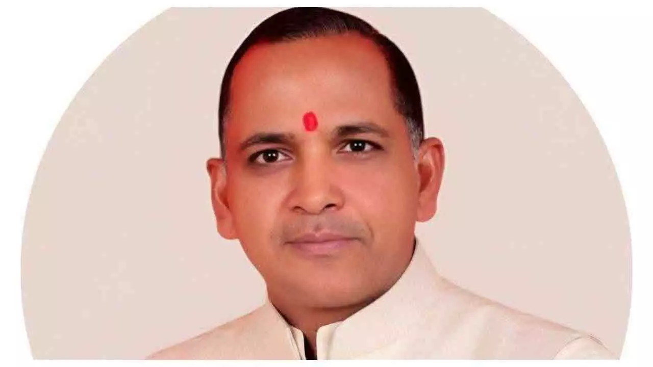 Hapur News: पिलखुवा के प्रवीण मित्तल को भाजपा ने दी बड़ी जिम्मेदारी, पश्चिमी यूपी के क्षेत्रीय उपाध्यक्ष बने Hapur News: पिलखुवा के प्रवीण मित्तल को भाजपा ने दी बड़ी जिम्मेदारी, पश्चिमी यूपी के क्षेत्रीय उपाध्यक्ष बने