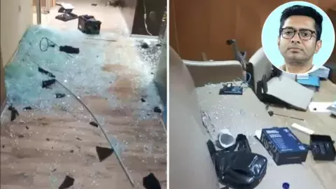 अभिषेक बनर्जी के ऑफिस में हमलावरों का तांडव! सवालों के घेरे में पुलिस की भूमिका...BJP पर सनसनीखेज आरोप अभिषेक बनर्जी के ऑफिस में हमलावरों का तांडव! सवालों के घेरे में पुलिस की भूमिका...BJP पर सनसनीखेज आरोप