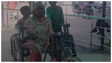 Raebareli News:  दिव्यांग महिला को छह माह से पेंशन नहीं, ट्राईसाइकिल से चक्कर
