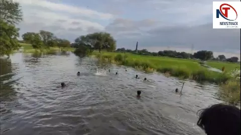 Fatehpur News: ससुर खदेरी नदी में डूबने से 15 वर्षीय किशोर की मौत, दो दोस्तों ने दी सूचना Fatehpur News: ससुर खदेरी नदी में डूबने से 15 वर्षीय किशोर की मौत, दो दोस्तों ने दी सूचना
