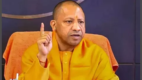 Sky Lightning Disaster, CM Yogi Directs to Give Relief Money to Relatives of Victims Sky Lightning Disaster, CM Yogi Directs to Give Relief Money to Relatives of Victims