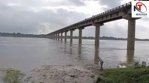 Kanpur News: यमुना का जलस्तर बढ़ा, प्रशासन अलर्ट, 12 बाढ़ चौकियां और 27 नावें तैयार