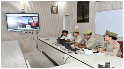 Aligarh News: मिशन शक्ति परीक्षा में अलीगढ़ की मोना शर्मा टॉपर, एटा की आशा-रितु भी अव्वल