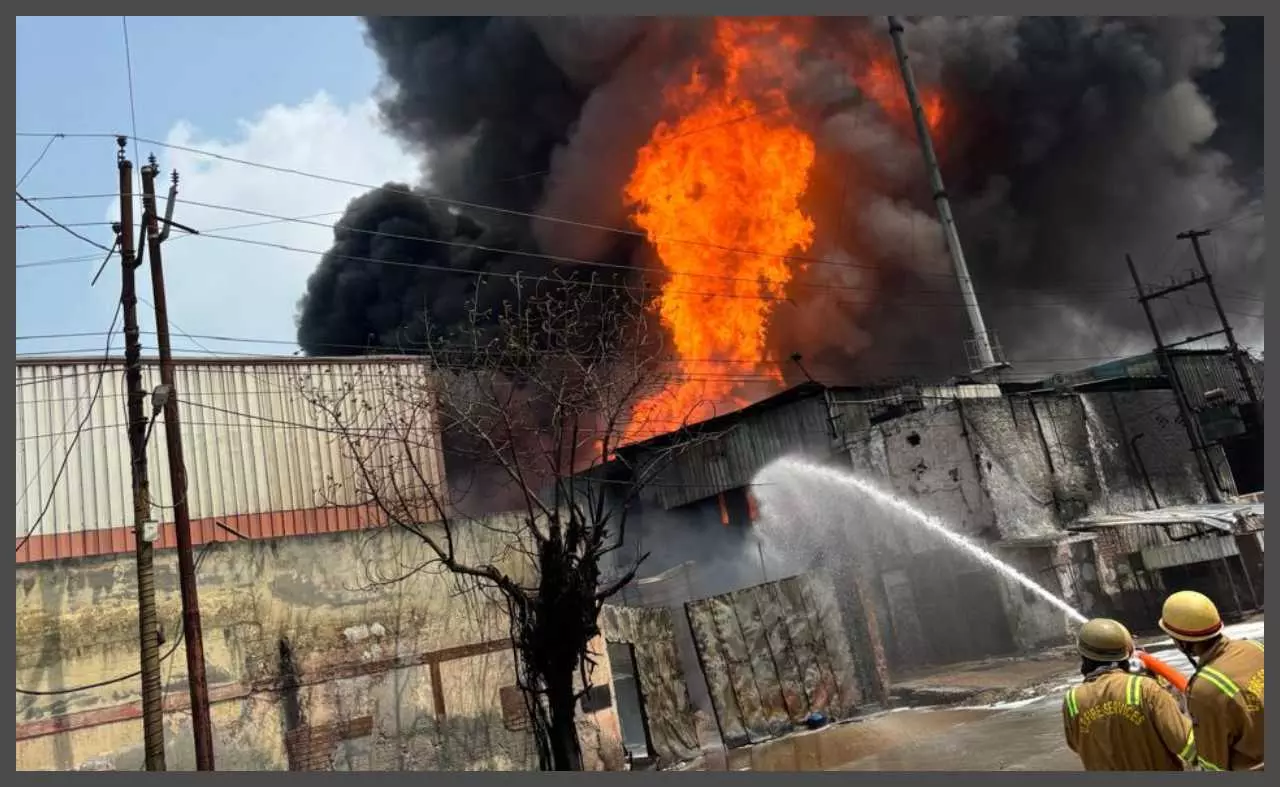 Industrial area blasted by explosions in hundreds of drums of loggie fire