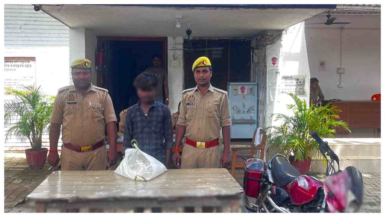 Shravasti : श्रावस्ती में 10.5 लीटर कच्ची शराब के साथ आरोपी गिरफ्तार, आबकारी एक्ट में केस दर्ज