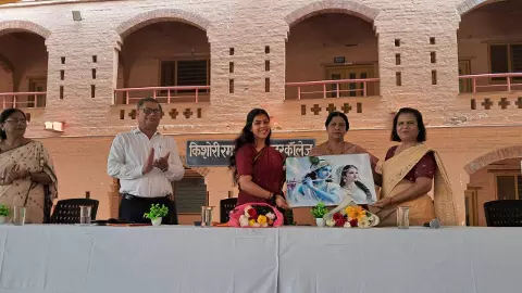 IAS Saloni Gautam tells students success mantra, emphasizes on discipline and continuity