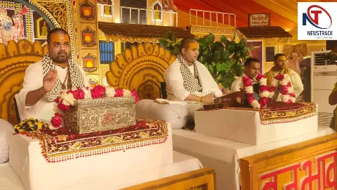 Bulandshahr: गुलावठी में चार दिवसीय विशाल राधा अष्टमी महोत्सव शुरू, भजन गायकों ने बांधा भक्ति का रंग Bulandshahr: गुलावठी में चार दिवसीय विशाल राधा अष्टमी महोत्सव शुरू, भजन गायकों ने बांधा भक्ति का रंग