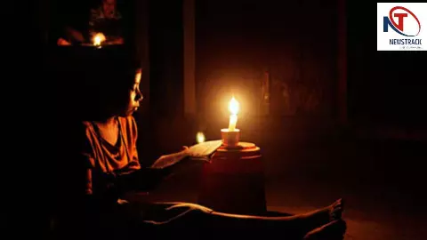 Chandauli News: नौगढ़ में पसही ग्रिड फेल होने से 139 गांवों में छाया अंधेरा
