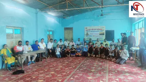 Kannauj News: कन्नौज में जनपदीय योगासन प्रतियोगिता, खिलाड़ियों ने दिखाया दमखम