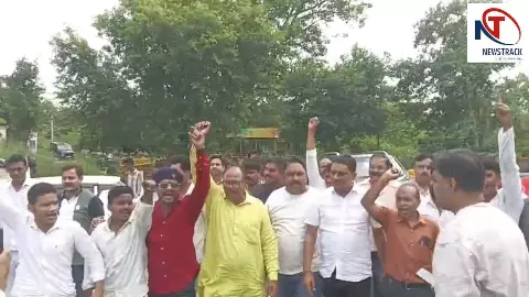 Kasganj News: करणी सेना प्रदेश अध्यक्ष ने एसपी से की मुलाकात, निष्पक्ष जांच की मांग