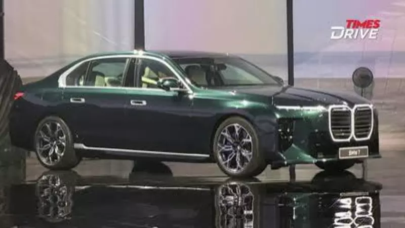 BMW 7 Series Facelift: 31.3-Inch 8K Screen, Massage Seats and ₹1.95 Crore Price