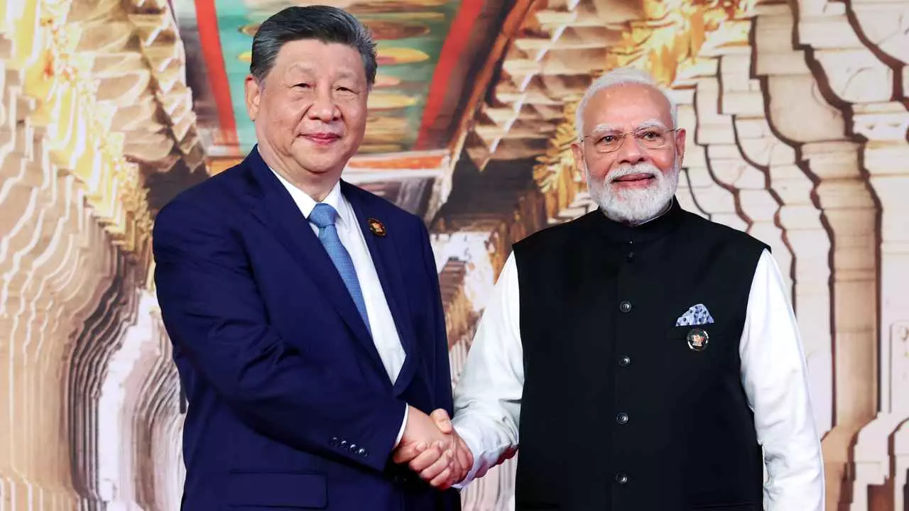 गलवान टेंशन के बाद पहली मुलाकात! PM मोदी-जिनपिंग के बीच 50 मिनट तक बातचीत, मिलकर काम करने पर बनी सहमति| 10 POINTS गलवान टेंशन के बाद पहली मुलाकात! PM मोदी-जिनपिंग के बीच 50 मिनट तक बातचीत, मिलकर काम करने पर बनी सहमति| 10 POINTS