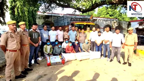 Sitapur News: सीतापुर में सात अंतर्जनपदीय गांजा तस्कर गिरफ्तार, 92 किलो गांजा समेत दो वाहन बरामद Sitapur News: सीतापुर में सात अंतर्जनपदीय गांजा तस्कर गिरफ्तार, 92 किलो गांजा समेत दो वाहन बरामद