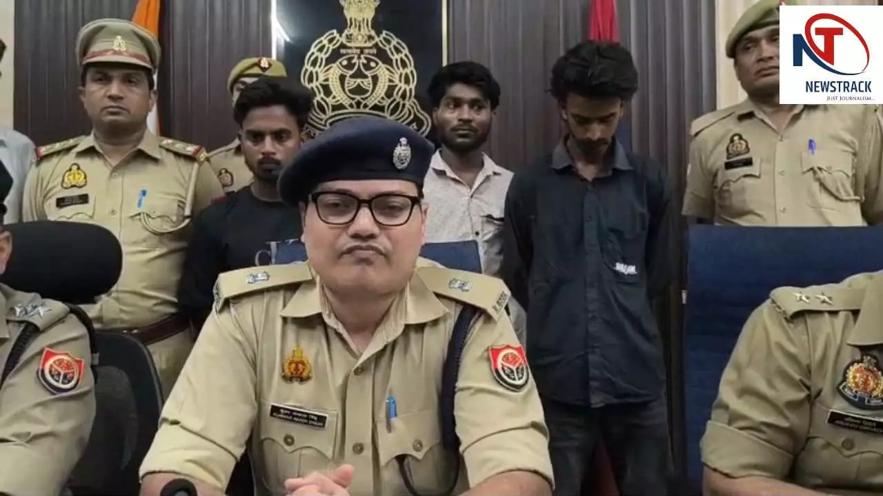 Moradabad: मुरादाबाद में फर्जी लूट का खुलासा, ज्वेलरी शॉप कर्मचारी निकला मास्टरमाइंड; तीन गिरफ्तार Moradabad: मुरादाबाद में फर्जी लूट का खुलासा, ज्वेलरी शॉप कर्मचारी निकला मास्टरमाइंड; तीन गिरफ्तार