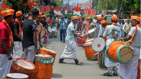 राजस्थान निकाय चुनाव में BJP का दबदबा! 4,049 वार्डों पर कब्जा, कांग्रेस 3,456 और निर्दलीय 2,438, बारां में AAP की धूम राजस्थान निकाय चुनाव में BJP का दबदबा! 4,049 वार्डों पर कब्जा, कांग्रेस 3,456 और निर्दलीय 2,438, बारां में AAP की धूम