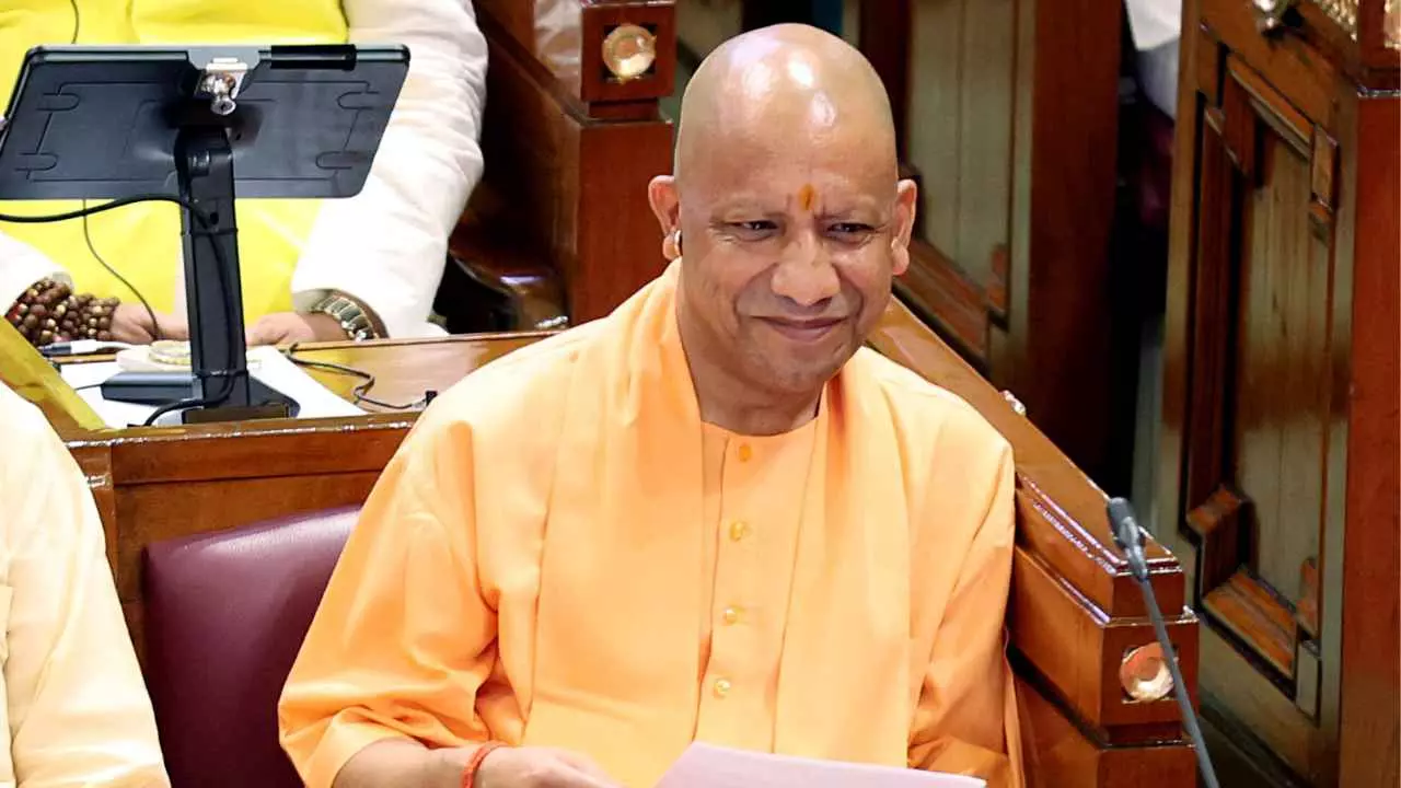 अलीगढ़ में नई यूनिवर्सिटी से लेकर मथुरा छाता चीनी मिल इथेनॉल प्लांट तक... UP कैबिनेट में 23 अहम प्रस्तावों पर लगी मुहर