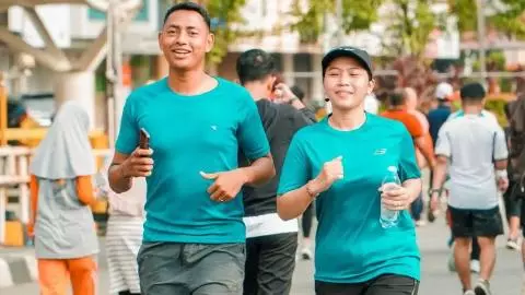विदेश में मैराथन का बढ़ा क्रेज, छुट्टियों का नया ट्रेंड बना ‘Runcation’; जानें क्यों भारतीय भी हो रहे आकर्षित विदेश में मैराथन का बढ़ा क्रेज, छुट्टियों का नया ट्रेंड बना ‘Runcation’; जानें क्यों भारतीय भी हो रहे आकर्षित