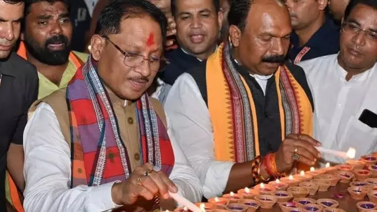 आशीर्वाद के दीये’ से जगमगाया छत्तीसगढ़, 1.50 करोड़ से अधिक दीप जलाकर लिया सेवा का संकल्प आशीर्वाद के दीये’ से जगमगाया छत्तीसगढ़, 1.50 करोड़ से अधिक दीप जलाकर लिया सेवा का संकल्प