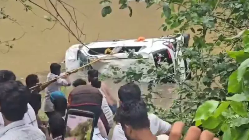 मध्य प्रदेश में दर्दनाक हादसा! उफनते नाले में गिरी श्रद्धालुओं से भरी कार, नहीं खुला बंद दरवाजा, 8 की मौत