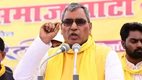 ‘नीला गमछा अखिलेश के लिए बनेगा गले की फांस’, ओम प्रकाश राजभर का PDA पर भी बड़ा हमला ‘नीला गमछा अखिलेश के लिए बनेगा गले की फांस’, ओम प्रकाश राजभर का PDA पर भी बड़ा हमला