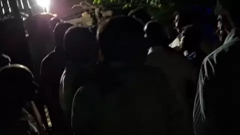 आजमगढ़ में ट्रिपल मर्डर से सनसनी, पूजा कराने आए 2 पंडितों और पत्नी की गोली मारकर हत्या
