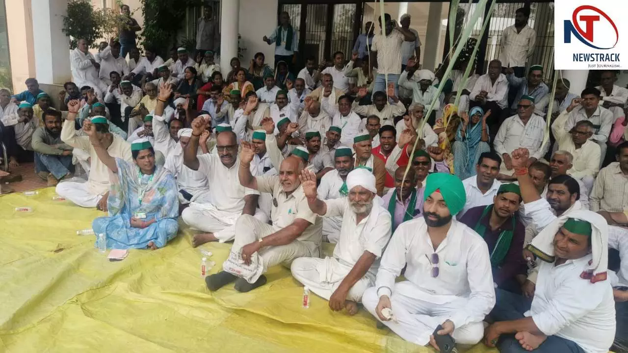 Hapur News: 600 रुपये क्विंटल गन्ने का भाव और 35 दिन में दाखिल-खारिज की मांग, किसानों ने भरी हुंकार