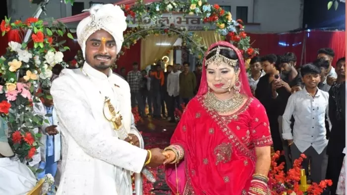 सपना था पढ़ाई कर अपने पैरों पर खड़ा होना, शादी के कुछ महीने बाद उठाया खौफनाक कदम सपना था पढ़ाई कर अपने पैरों पर खड़ा होना, शादी के कुछ महीने बाद उठाया खौफनाक कदम