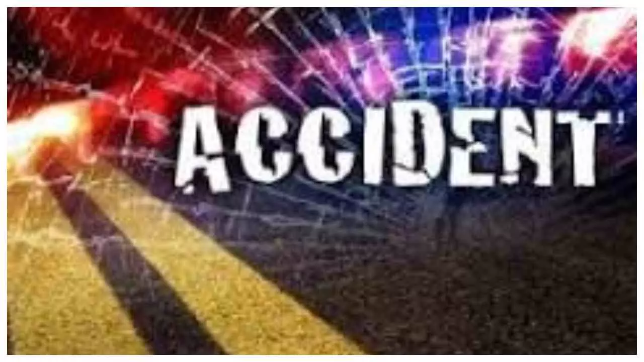 Muzaffarnagar News: मलबे से टकराकर उछली स्कूटी, 3 बहनों के इकलौते भाई की मौके पर मौत