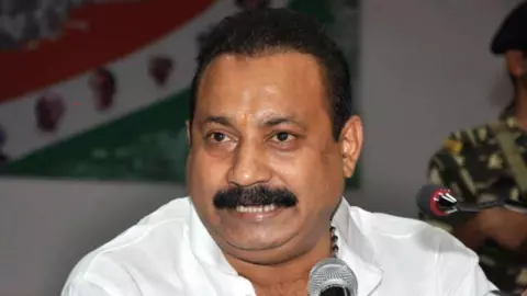 अमेरिका-जापान में भी होती हैं ऐसी घटनाएं, बिहार में लगातार हो रहे यौन उत्पीड़न की घटनाओं पर मंत्री का विवादित बयान अमेरिका-जापान में भी होती हैं ऐसी घटनाएं, बिहार में लगातार हो रहे यौन उत्पीड़न की घटनाओं पर मंत्री का विवादित बयान