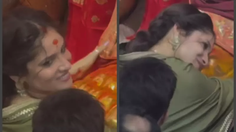 Ankita Lokhande: लालबागचा राजा के दर्शन करने पहुंचीं अंकिता लोखंडे की हरकत पर भड़के लोग, बोले- ओवरएक्टिंग की.. Ankita Lokhande: लालबागचा राजा के दर्शन करने पहुंचीं अंकिता लोखंडे की हरकत पर भड़के लोग, बोले- ओवरएक्टिंग की..