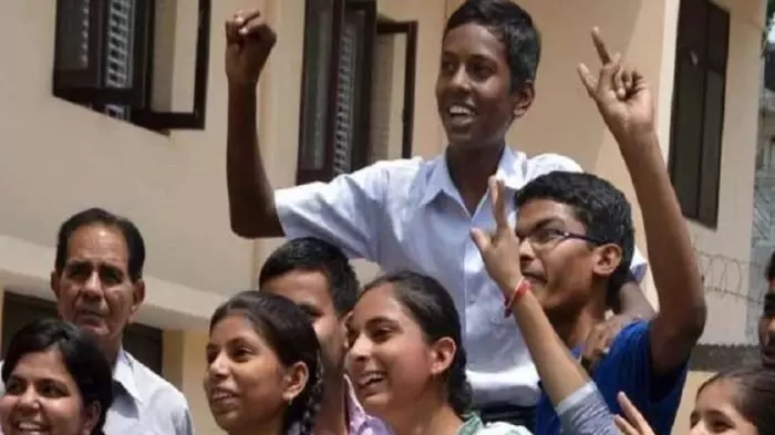 ओलंपियाड में चमके MP के 520 छात्र, स्टैच्यू ऑफ यूनिट और साइंस सिटी का करेंगे दौरा ओलंपियाड में चमके MP के 520 छात्र, स्टैच्यू ऑफ यूनिट और साइंस सिटी का करेंगे दौरा