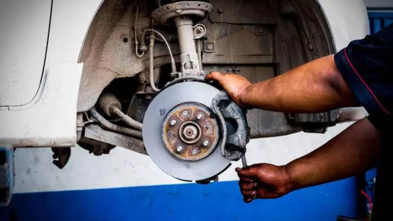 Brake Noise After Rain: When Is It Normal and When Should You Worry?